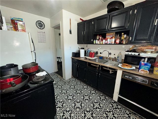 4736 E 178th Street, Cleveland, OH 44128