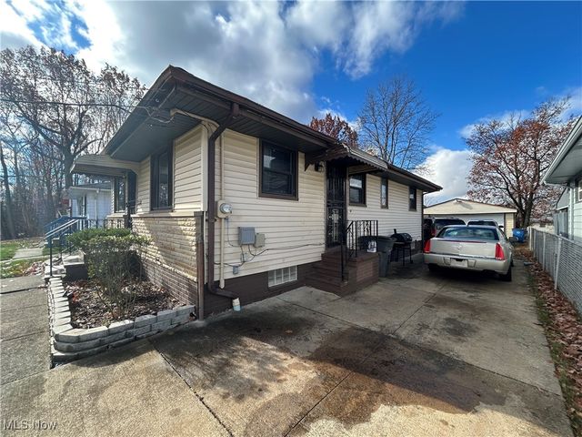 4736 E 178th Street, Cleveland, OH 44128