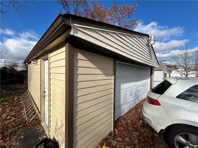 4736 E 178th Street, Cleveland, OH 44128