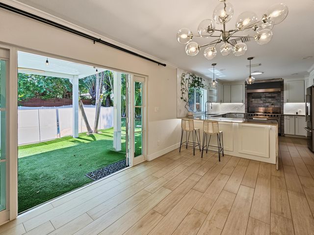 2411 S Olive Avenue, West Palm Beach, FL 33401