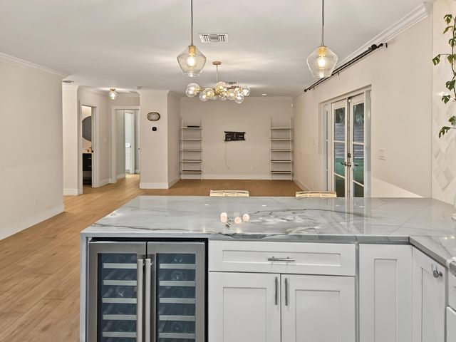 2411 S Olive Avenue, West Palm Beach, FL 33401
