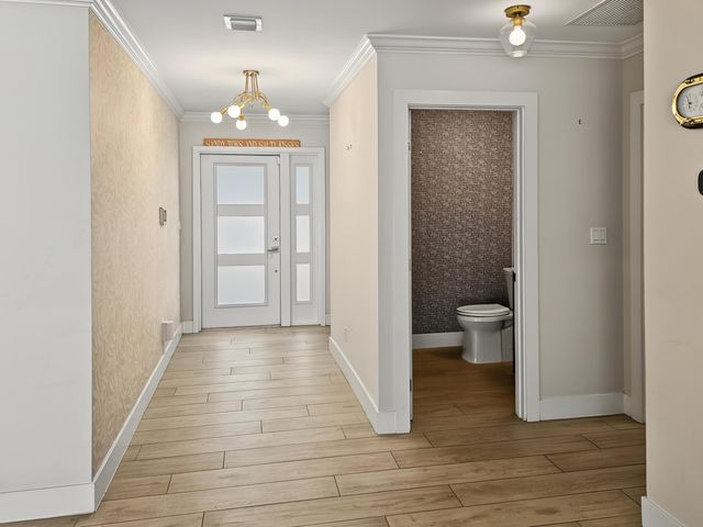 2411 S Olive Avenue, West Palm Beach, FL 33401