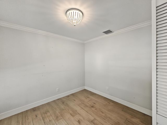 2411 S Olive Avenue, West Palm Beach, FL 33401