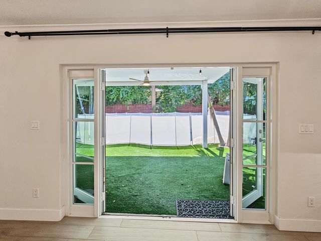 2411 S Olive Avenue, West Palm Beach, FL 33401