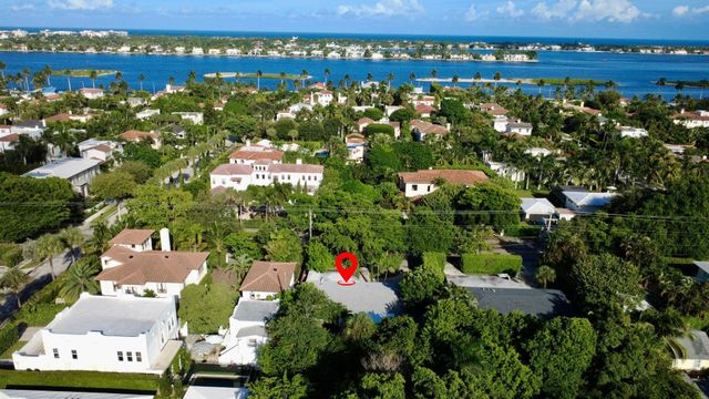 2411 S Olive Avenue, West Palm Beach, FL 33401