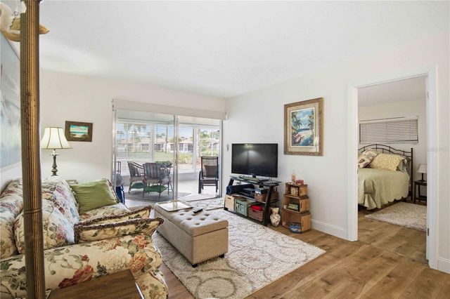2814 SWIFTON DRIVE 108, Sarasota, FL 34231
