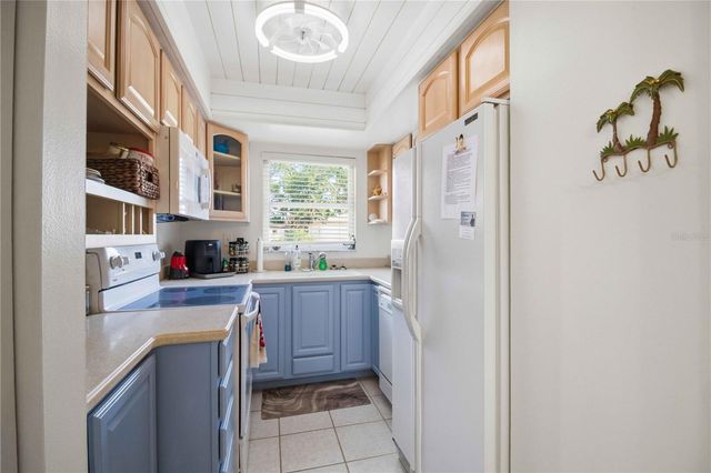 2814 SWIFTON DRIVE 108, Sarasota, FL 34231