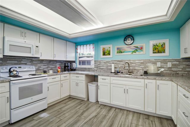 2814 SWIFTON DRIVE 108, Sarasota, FL 34231