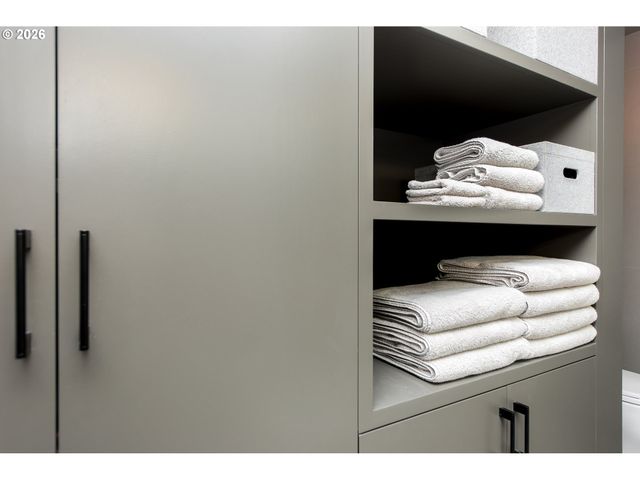 1410 Nw KEARNEY St 721, Portland, OR 97209