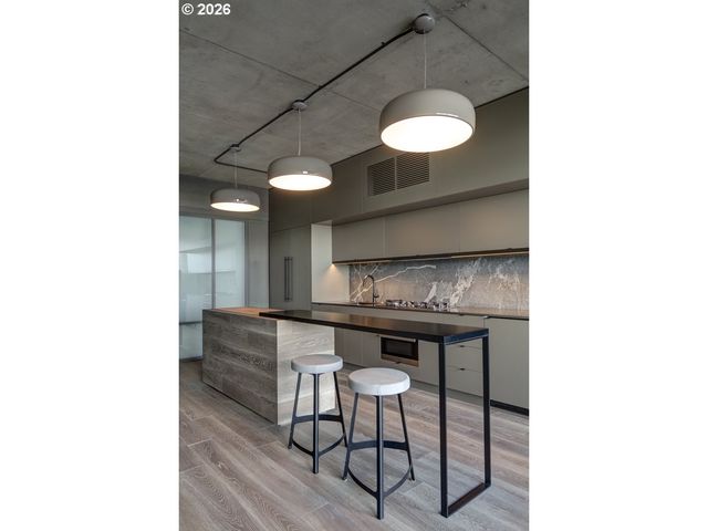 1410 Nw KEARNEY St 721, Portland, OR 97209