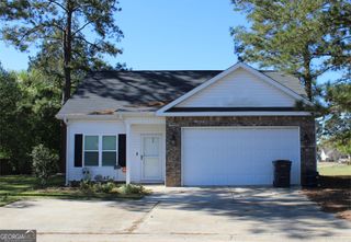 207 Greylock Drive, Perry, GA 31069