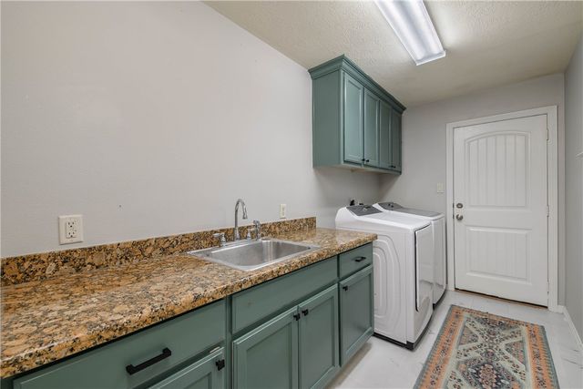 1203 Beacon Court, College Station, TX 77845