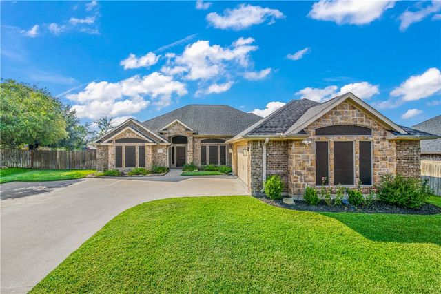 1203 Beacon Court, College Station, TX 77845