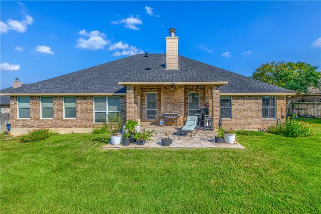 1203 Beacon Court, College Station, TX 77845