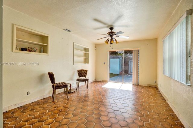1020 NW 25th Ave, Fort Lauderdale, FL 33311