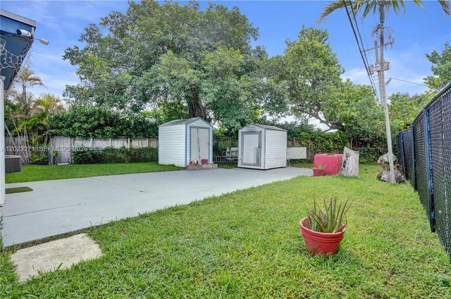 1020 NW 25th Ave, Fort Lauderdale, FL 33311