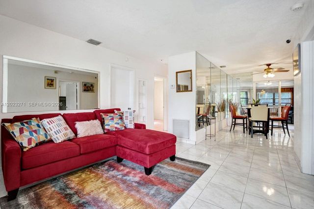 1020 NW 25th Ave, Fort Lauderdale, FL 33311