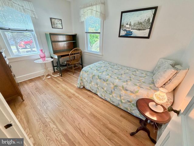 1901 COLUMBUS RD, Burlington, NJ 08016