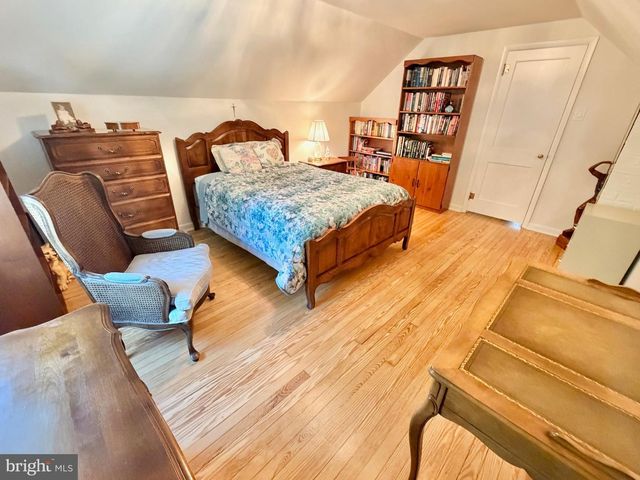1901 COLUMBUS RD, Burlington, NJ 08016