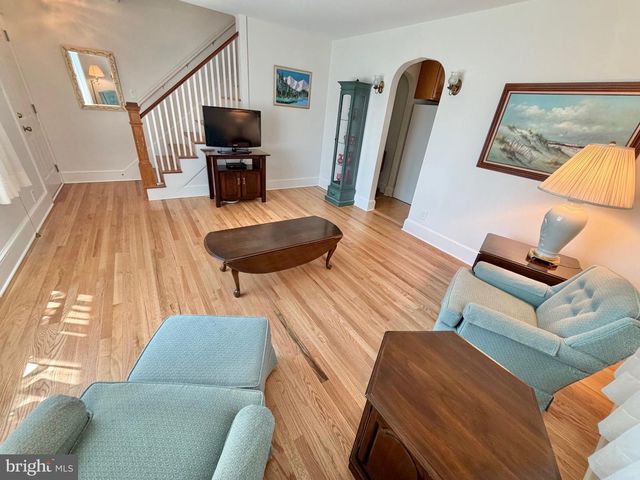1901 COLUMBUS RD, Burlington, NJ 08016