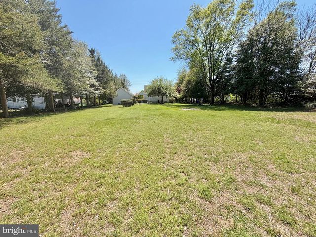 1901 COLUMBUS RD, Burlington, NJ 08016