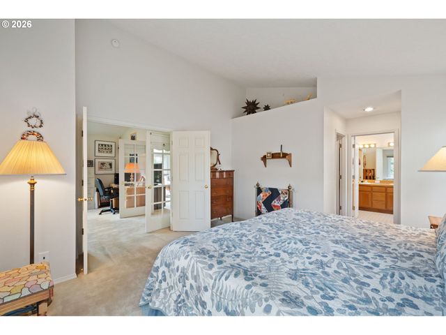 5799 LANGFORD Ln, Lake Oswego, OR 97035