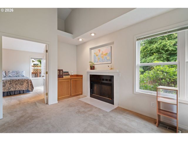 5799 LANGFORD Ln, Lake Oswego, OR 97035
