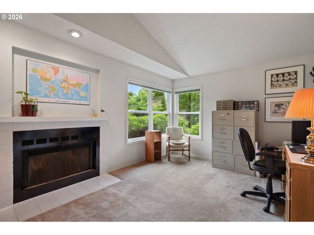 5799 LANGFORD Ln, Lake Oswego, OR 97035