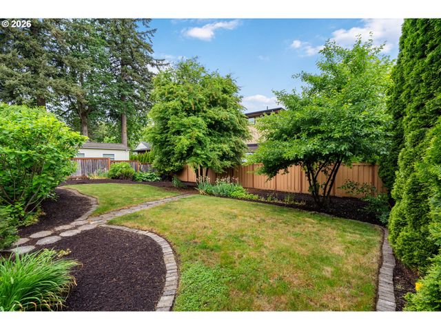 5799 LANGFORD Ln, Lake Oswego, OR 97035