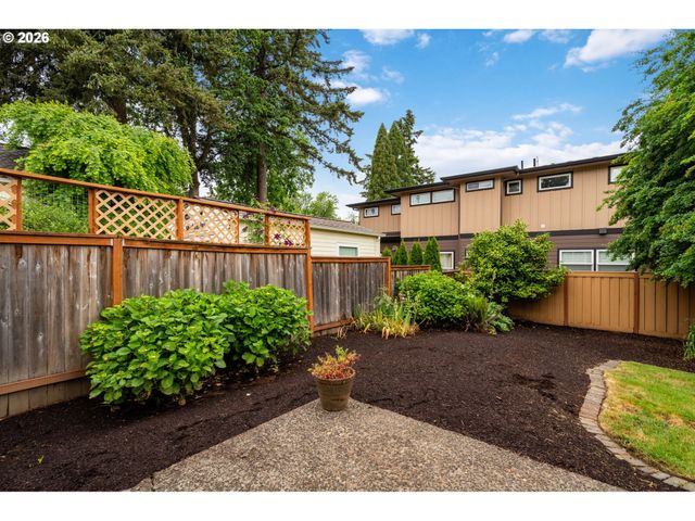 5799 LANGFORD Ln, Lake Oswego, OR 97035