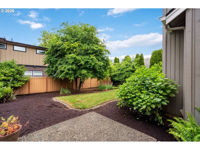 5799 LANGFORD Ln, Lake Oswego, OR 97035