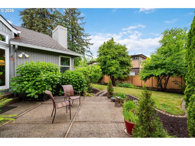 5799 LANGFORD Ln, Lake Oswego, OR 97035