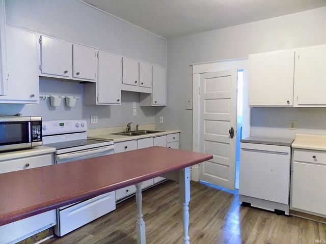 703 S APPERSON Way, Kokomo, IN 46901