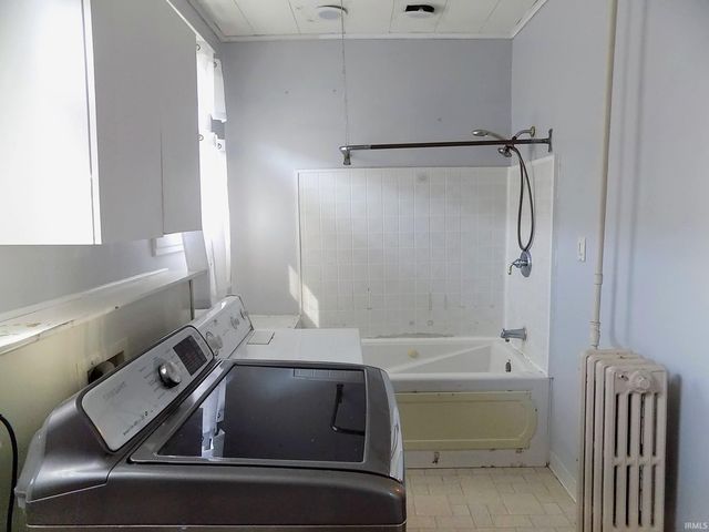 703 S APPERSON Way, Kokomo, IN 46901