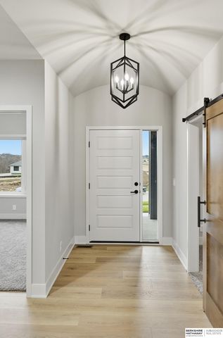 9910 Cimarron Street, Papillion, NE 68046