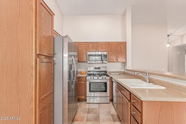 8940 E INDIANA Avenue, Sun Lakes, AZ 85248