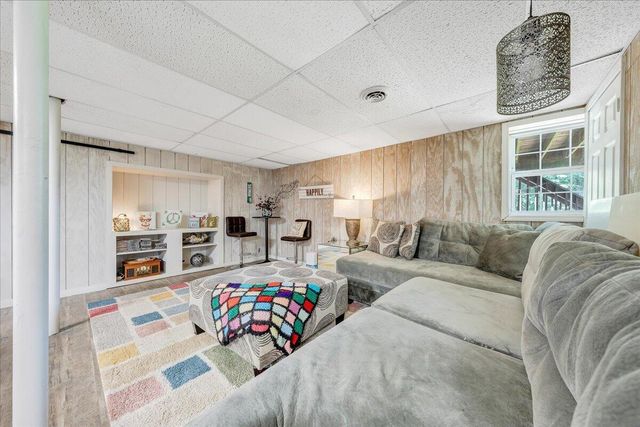 110 Chimney Sweep CT, Goodview, VA 24095