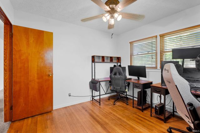284 Old State Road 37 N, Bedford, IN 47421