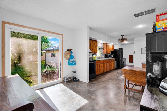 284 Old State Road 37 N, Bedford, IN 47421
