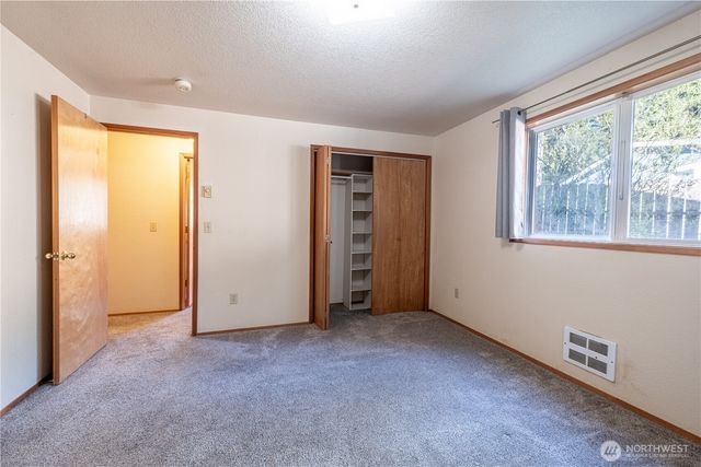 4587 Siesta Place Place, Oak Harbor, WA 98277