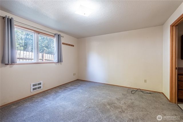 4587 Siesta Place Place, Oak Harbor, WA 98277