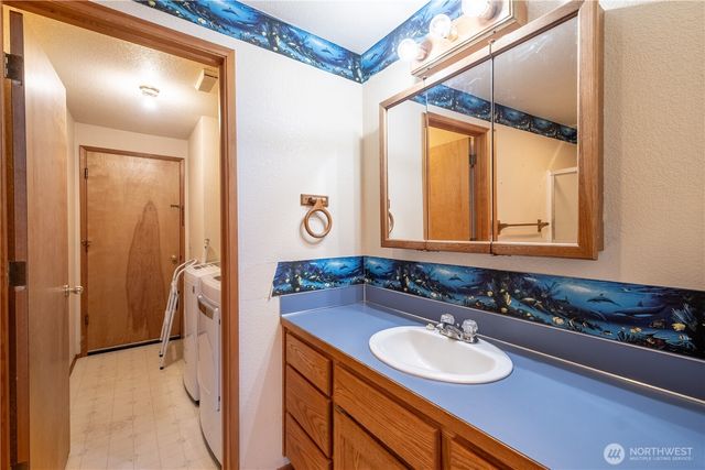 4587 Siesta Place Place, Oak Harbor, WA 98277