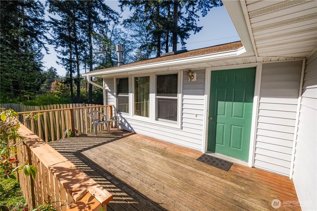 4587 Siesta Place Place, Oak Harbor, WA 98277