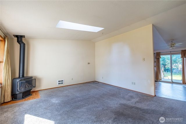 4587 Siesta Place Place, Oak Harbor, WA 98277