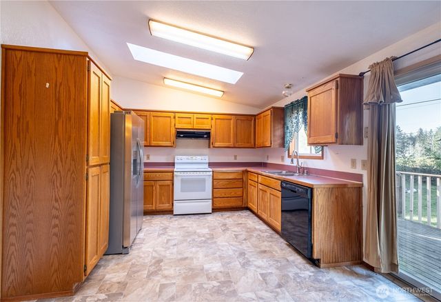 4587 Siesta Place Place, Oak Harbor, WA 98277
