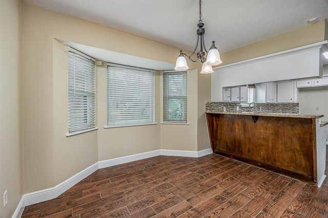 208 N Burnett Drive, Baytown, TX 77520