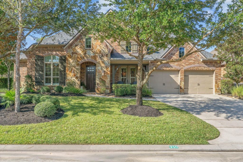210 Greylake Place, The Woodlands, TX 77354