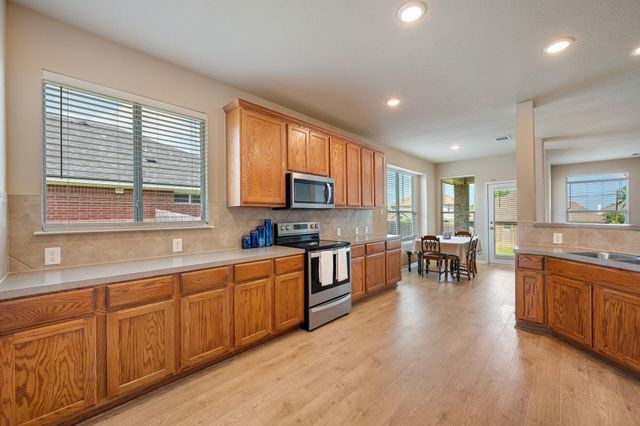 19609 Vilamoura ST, Pflugerville, TX 78660