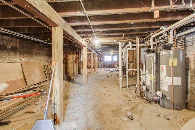 6624 S Rhodes Avenue, Chicago, IL 60637