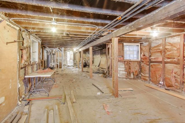 6624 S Rhodes Avenue, Chicago, IL 60637